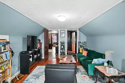 611 Pacific Avenue, Perth Amboy, NJ 08861 - Photo 33