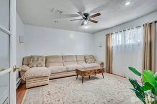 15 Markham Rd, Edison, NJ 08817 - Photo 17