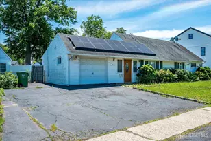 15 Markham Rd, Edison, NJ 08817 - Photo 3