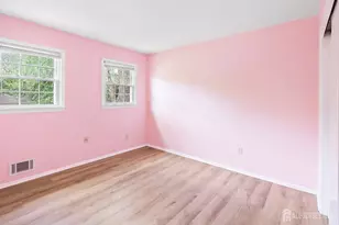 10 Woodruff Rd, Edison, NJ 08820 - Photo 7