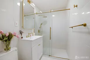 71 College Dr, Edison, NJ 08817 - Photo 7