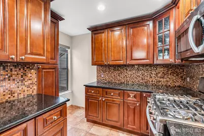 212 Sunshine Court #212, Sayreville, NJ 08859 - Photo 11