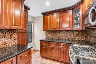 212 Sunshine Ct, Sayreville, NJ 08859 - Photo 11