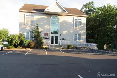 100 Lakeview Drive #B1, Jamesburg, NJ 08831 - Photo 1