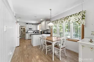 7 Dellview Dr, Edison, NJ 08820 - Photo 9