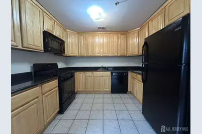 [Address not provided], Middlesex, NJ 08846 - Photo 9