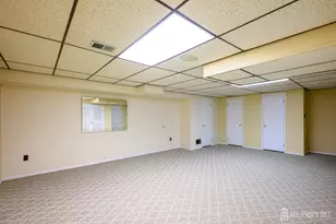 1004 Timber Oaks Rd, Edison, NJ 08820 - Photo 17