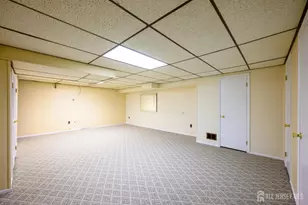 1004 Timber Oaks Rd, Edison, NJ 08820 - Photo 13