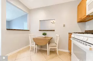 482 Danbury Ln, East Brunswick Township, NJ 08816 - Photo 5