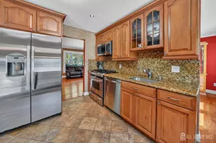 1075 Sherman Ave, Middlesex, NJ 07080 - Photo 7
