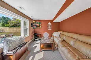 1075 Sherman Ave, Middlesex, NJ 07080 - Photo 13