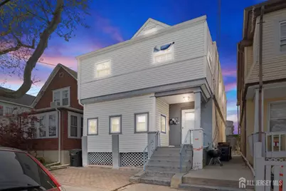423 Augustine Place, Perth Amboy, NJ 08861 - Photo 1