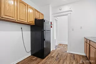 94 Eaton Pl, East Orange, NJ 07017 - Photo 5
