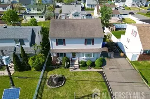 27 W James Pl, Iselin, NJ 08830 - Photo 27