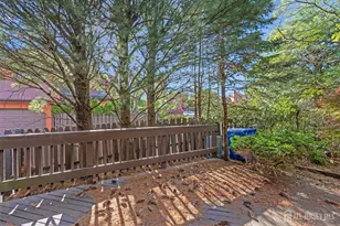 156 Riverbend Dr, North Brunswick Township, NJ 08902 - Photo 5