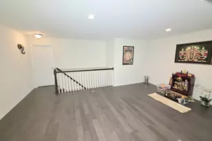 27 Wisteria Ct, Monroe Township, NJ 08831 - Photo 15