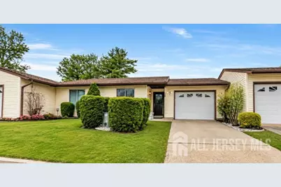 120 Ironwood Plaza #B, Monroe Township, NJ 08831 - Photo 1