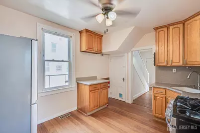 285 Durham Avenue, Metuchen, NJ 08840 - Photo 15
