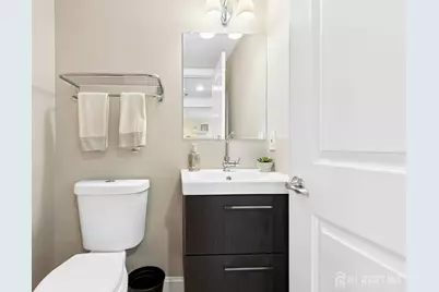 16 Neptune Place, Colonia, NJ 07067 - Photo 27