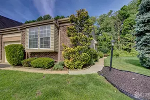 7 Betsy Ross Dr, Monroe Township, NJ 08831 - Photo 3
