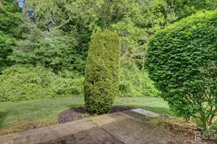 7 Betsy Ross Dr, Monroe Township, NJ 08831 - Photo 7