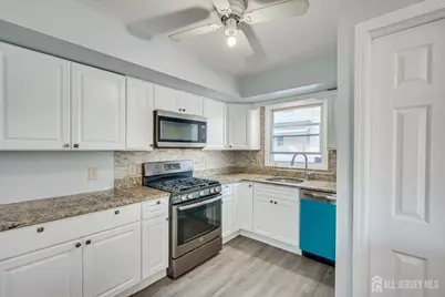 320 Demorest Avenue, Avenel, NJ 07001 - Photo 15