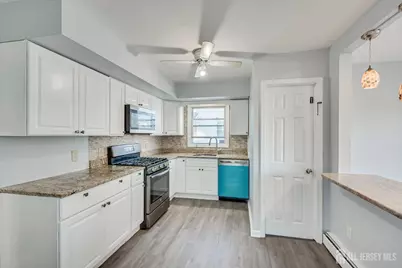 320 Demorest Avenue, Avenel, NJ 07001 - Photo 13