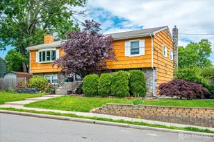 4 Wick Dr, Fords, NJ 08863 - Photo 3