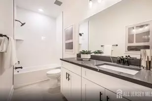 325 Sadie Cir, New Brunswick, NJ 08901 - Photo 11