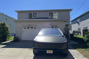 37 Beverly St, Carteret, NJ 07008 - Photo 5