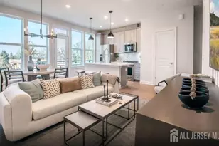 313 Sadie Cir, New Brunswick, NJ 08901 - Photo 5