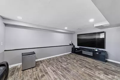 4 Dunlap Drive, Sayreville, NJ 08859 - Photo 13