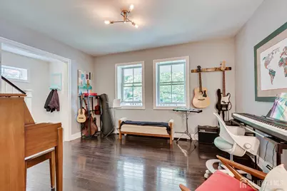 62 Myrtle Avenue, Metuchen, NJ 08840 - Photo 9
