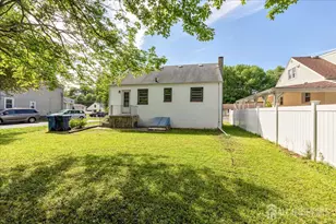 1008 Newton St, North Brunswick Township, NJ 08902 - Photo 27