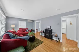 89 Leo St, Edison, NJ 08817 - Photo 5