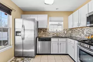45 Devon Dr, East Brunswick Township, NJ 08816 - Photo 15