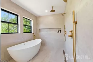 61 Hickory St, Metuchen, NJ 08840 - Photo 29
