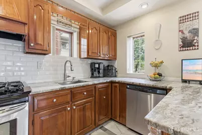329 S Pine Avenue S, South Amboy, NJ 08879 - Photo 9