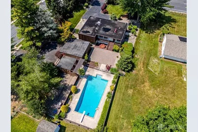 34 Henderson Road, South Brunswick Township, NJ 08824 - Photo 3