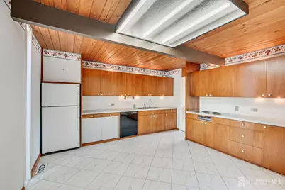 34 Henderson Road, South Brunswick Township, NJ 08824 - Photo 15