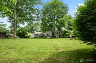 6 Eileen Ct, East Brunswick Township, NJ 08816 - Photo 23