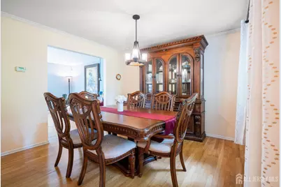 6 Eileen Court, East Brunswick Township, NJ 08816 - Photo 9
