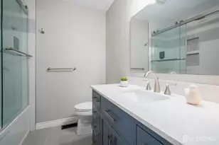 6 Eileen Ct, East Brunswick Township, NJ 08816 - Photo 17