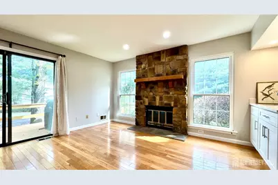 507 Timber Oaks Road, Edison, NJ 08820 - Photo 5