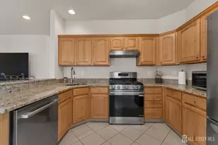 22 Augusta Pl, East Brunswick Township, NJ 08816 - Photo 11