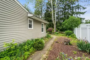 3 Packard Rd, East Brunswick Township, NJ 08816 - Photo 23