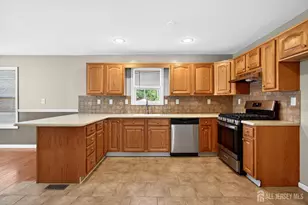 977 Cox Rd, North Brunswick Township, NJ 08902 - Photo 17
