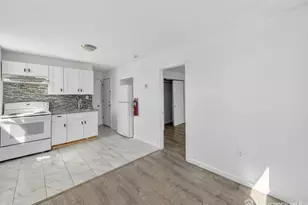 534 Roosevelt Ave, Carteret, NJ 07008 - Photo 3