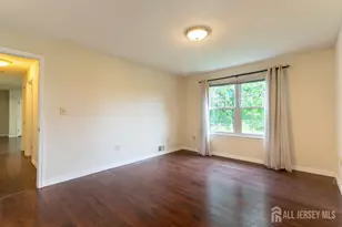 372 Lancaster Ct, Piscataway Township, NJ 08854 - Photo 15