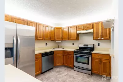 372 Lancaster Court #372, Piscataway Township, NJ 08854 - Photo 7